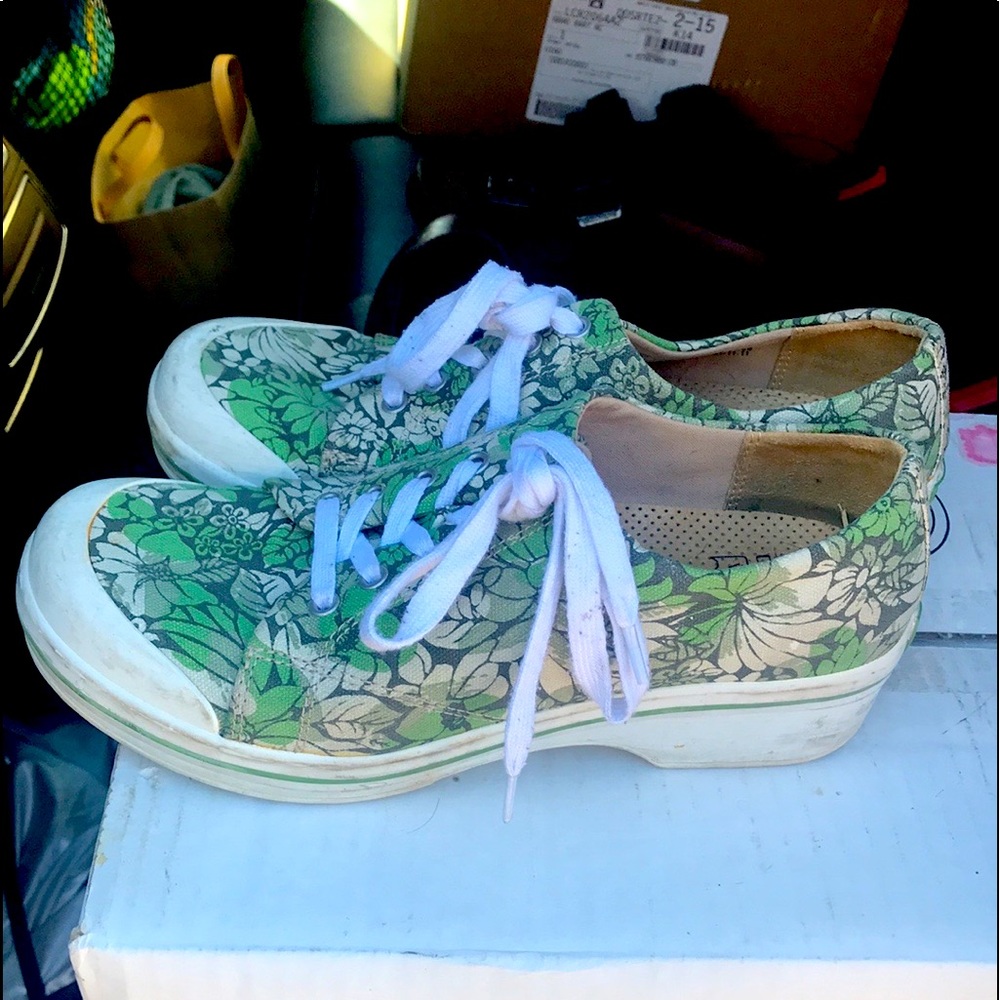 Green Flower Dansko size 39